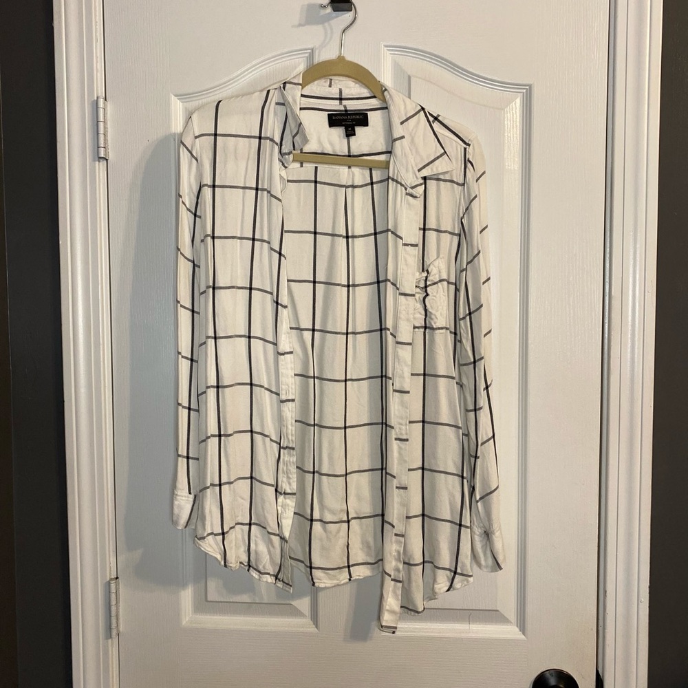 Banana Republic Boyfriend Button Down Shirt